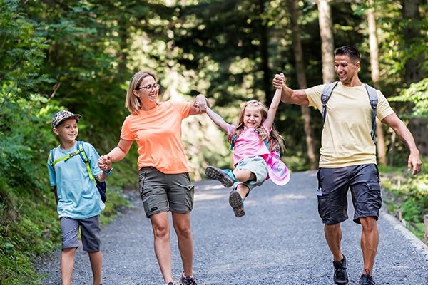 Familien-Abendwanderung